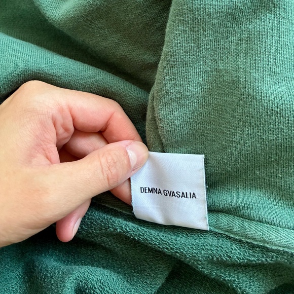 VETEMENTS AW17 Tourist Hoodie from KJmade - Picture 7 of 7